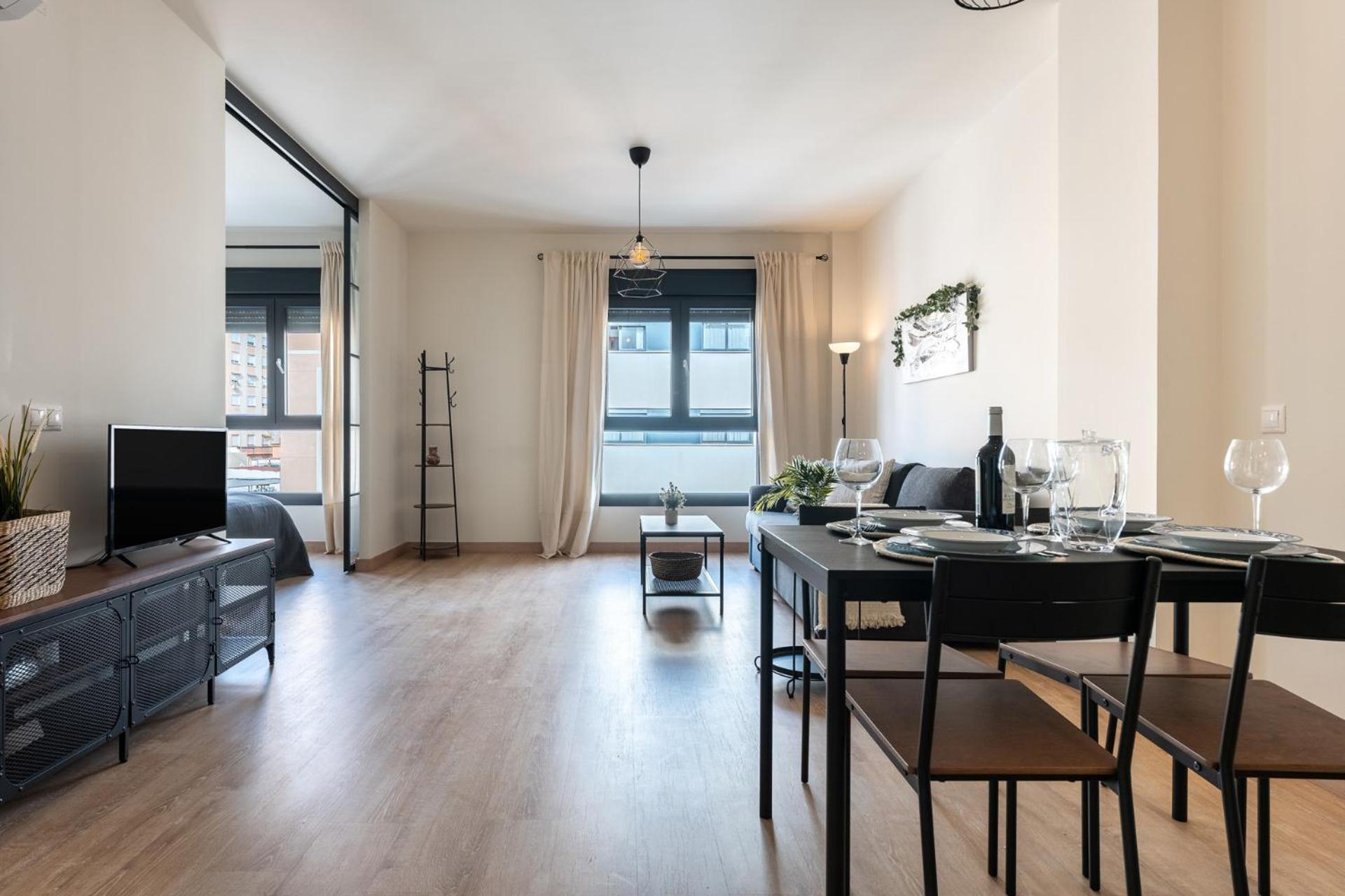 Malagasuite Comfortable Home Apartments ภายนอก รูปภาพ